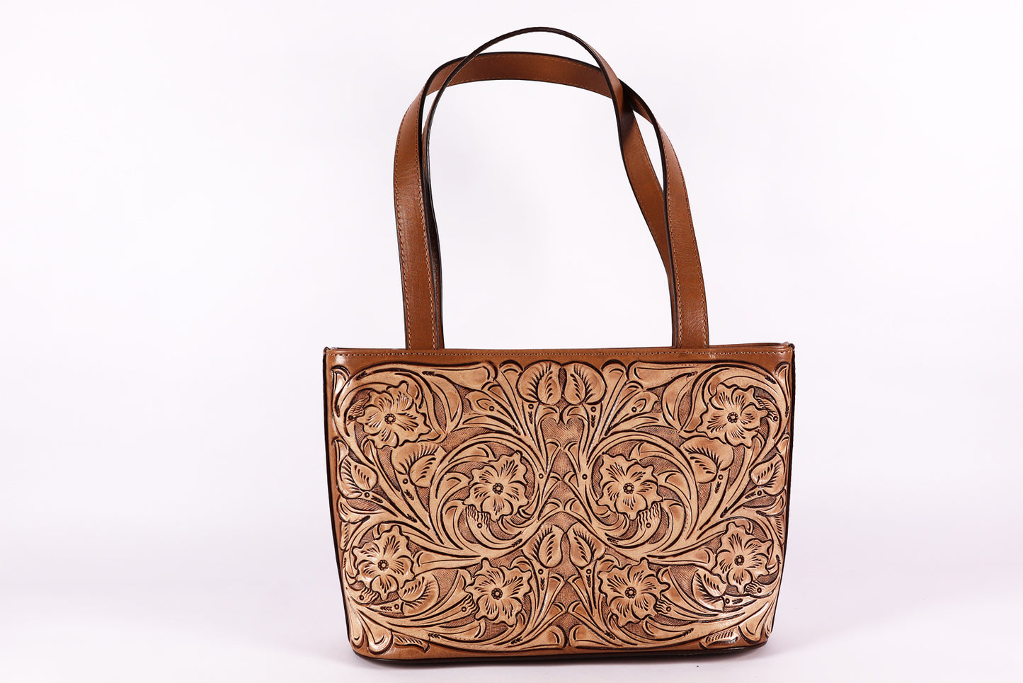 Tooled Leather Desert Bag – Timeless Craftsmanship, Modern Elegance