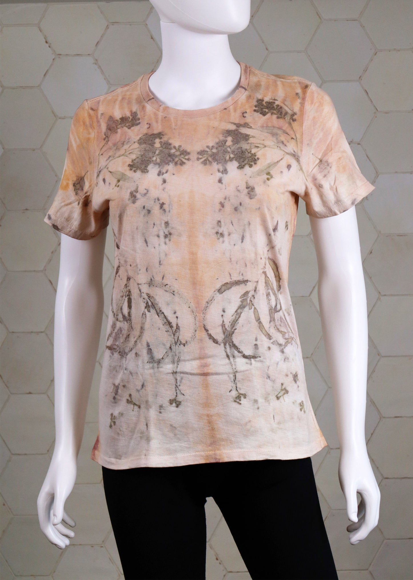 T-Shirt Large Natural Cotton Original Design Lady Handmade dyed Ecoprint