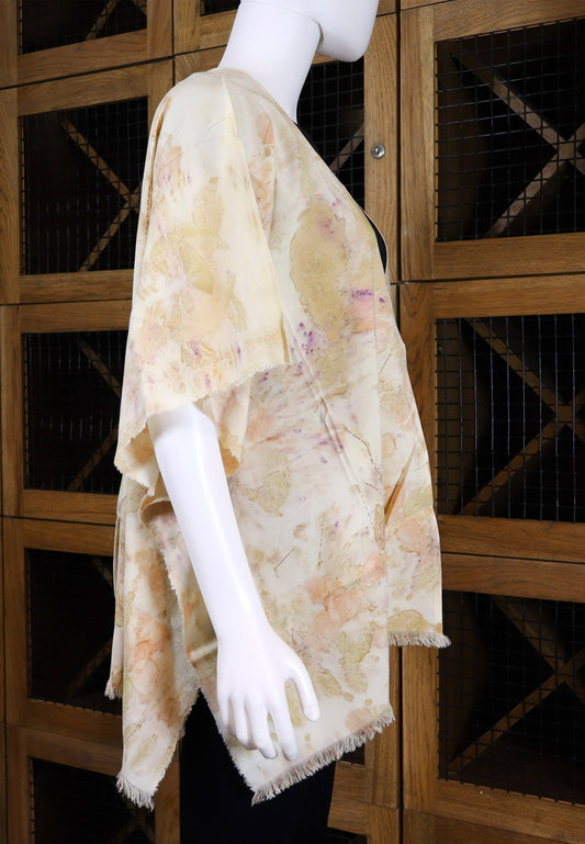 Elegant Natural kimono Print Leaves and Flowers