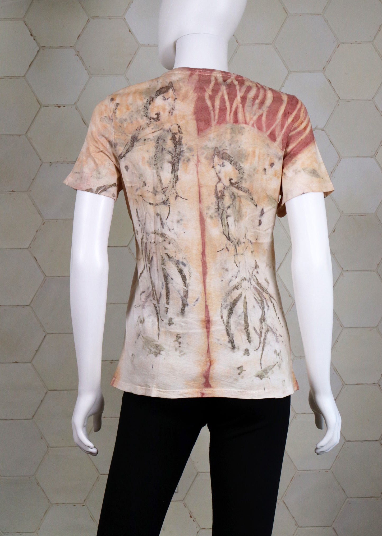 T-Shirt Large Natural Cotton Original Design Lady Handmade dyed Ecoprint
