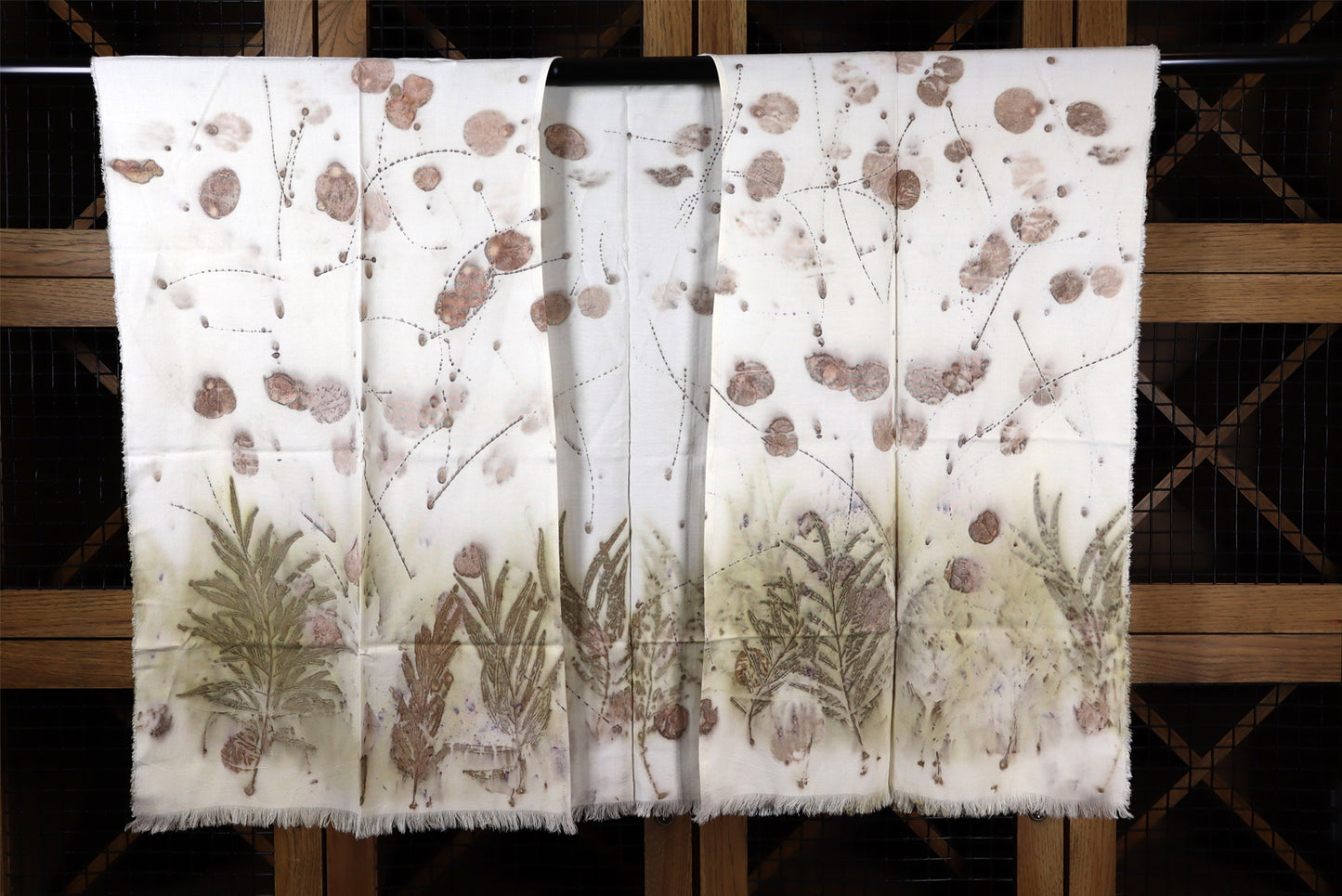 Elegant Natural kimono Print Leaves and Flowers