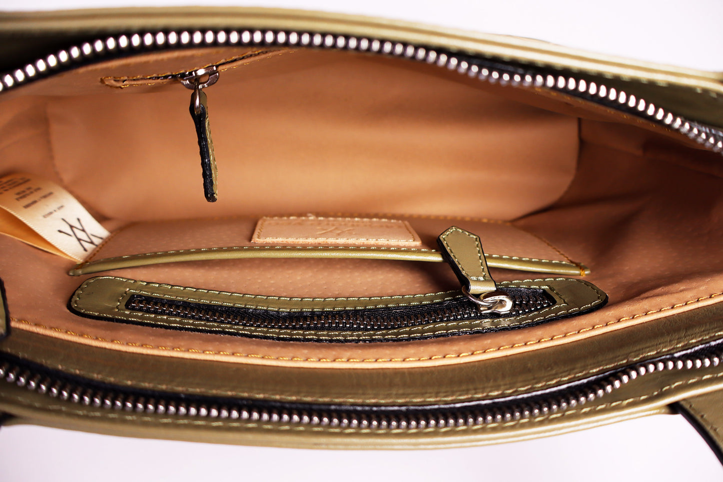 Tooled Leather Vintage Olive Bag – Timeless Craftsmanship, Modern Elegance