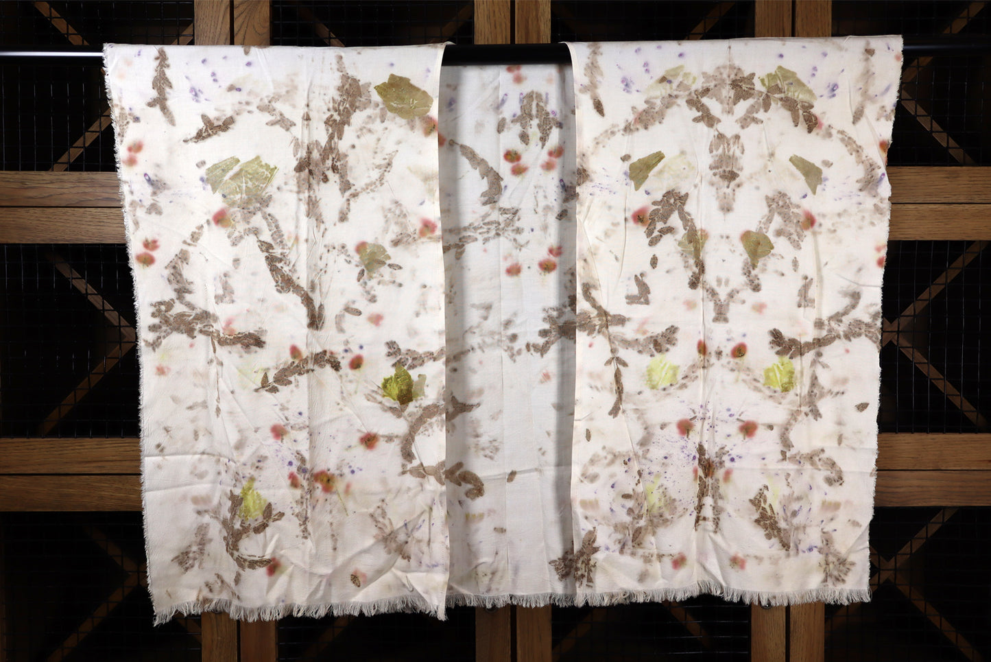 Elegant Natural kimono Print Leaves and Flowers