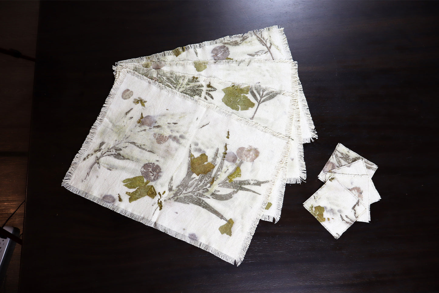 Placemats Original Lovers of Nature Organic Cotton Eco-Friendly, Set of 4 Placemats.
