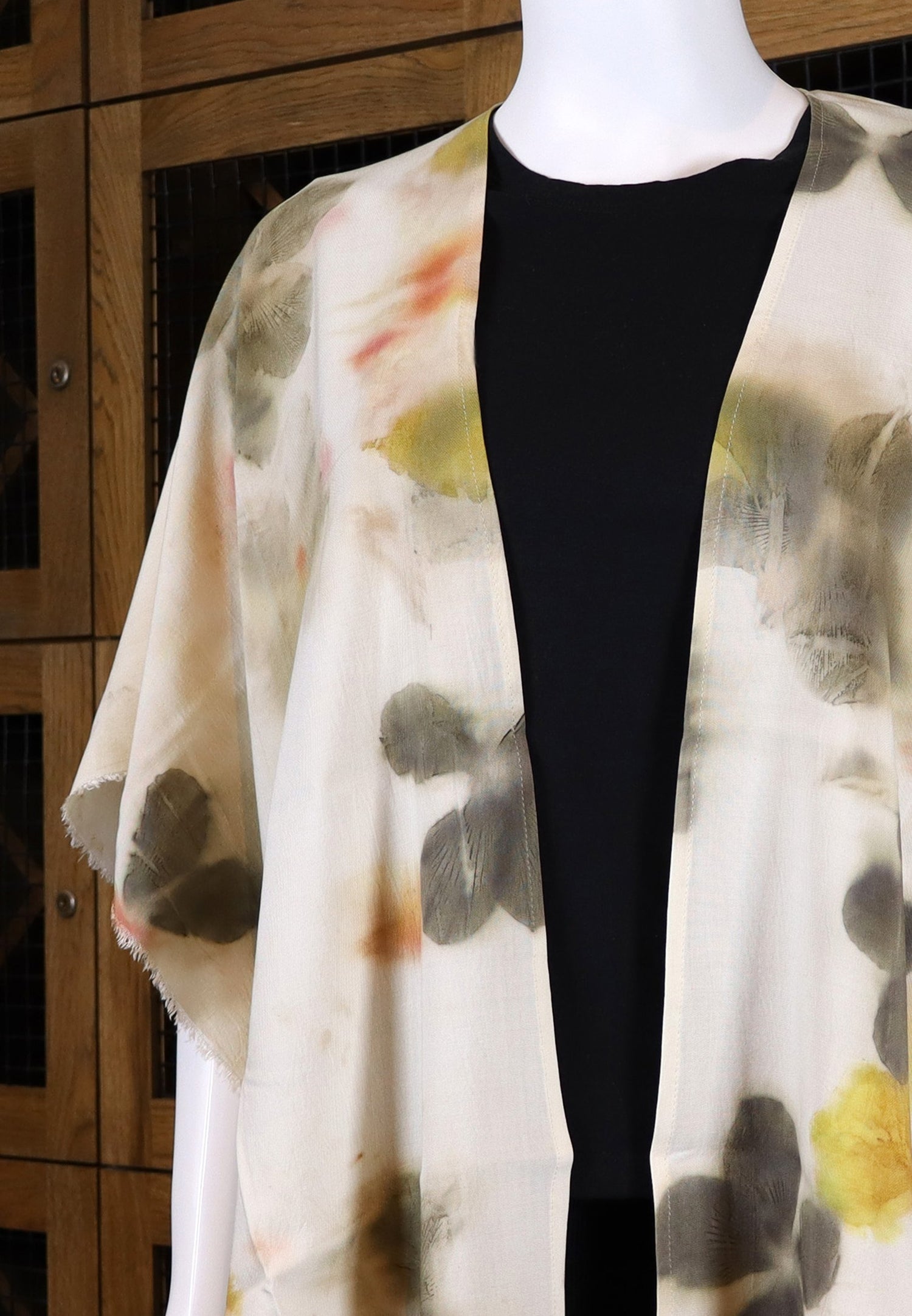 KIMONOS