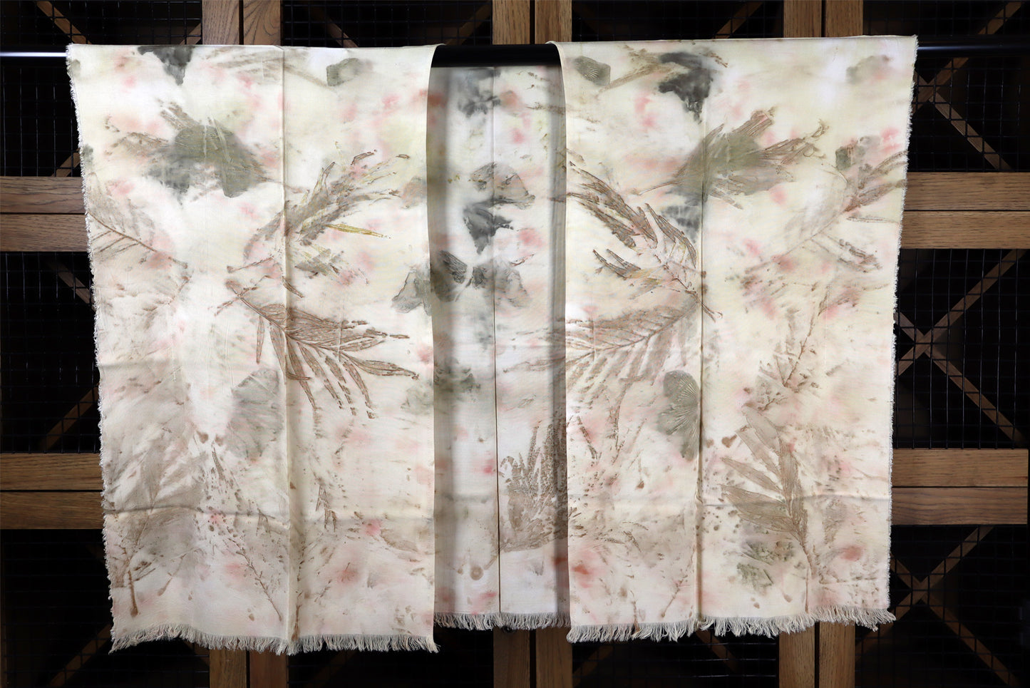 Elegant Natural kimono Print Leaves and Flowers