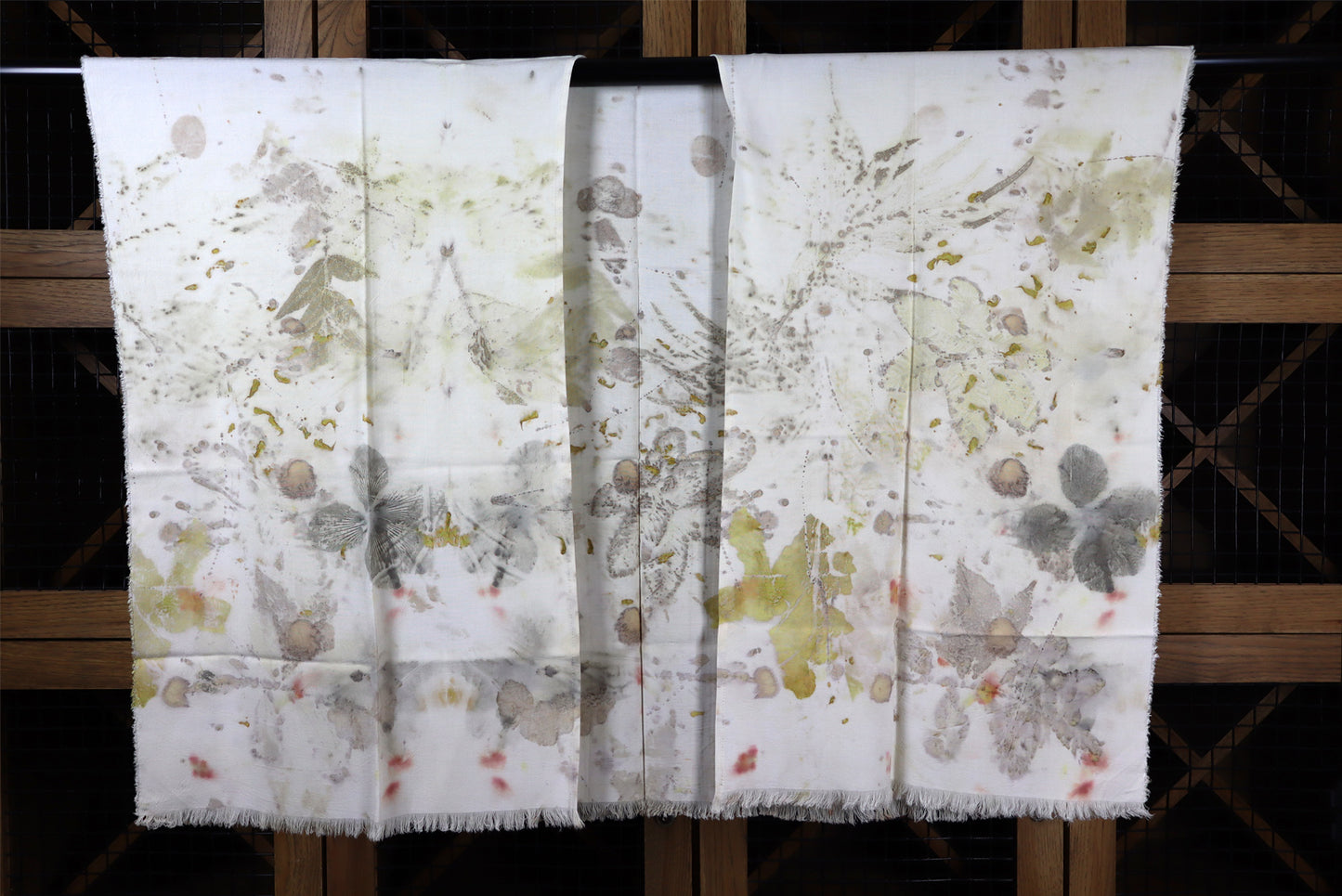 Elegant Natural kimono Print Leaves and Flowers