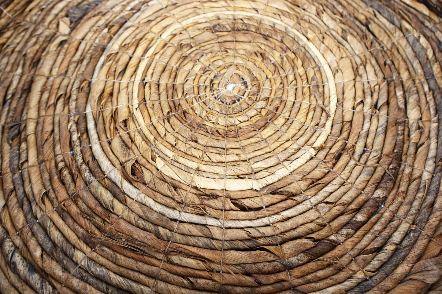 Set of 2 trays natural and white